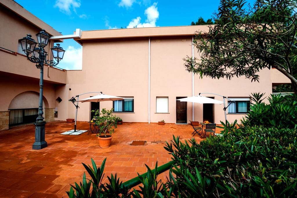 Th Cinisi - Florio Park Hotel Exterior photo