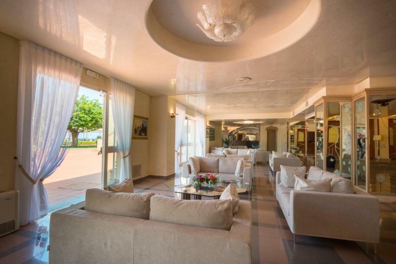 Th Cinisi - Florio Park Hotel Exterior photo